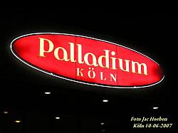 Golden Earring show photo June 10, 2007 Koln - Palladium Rocknight photo Jac Hoeben